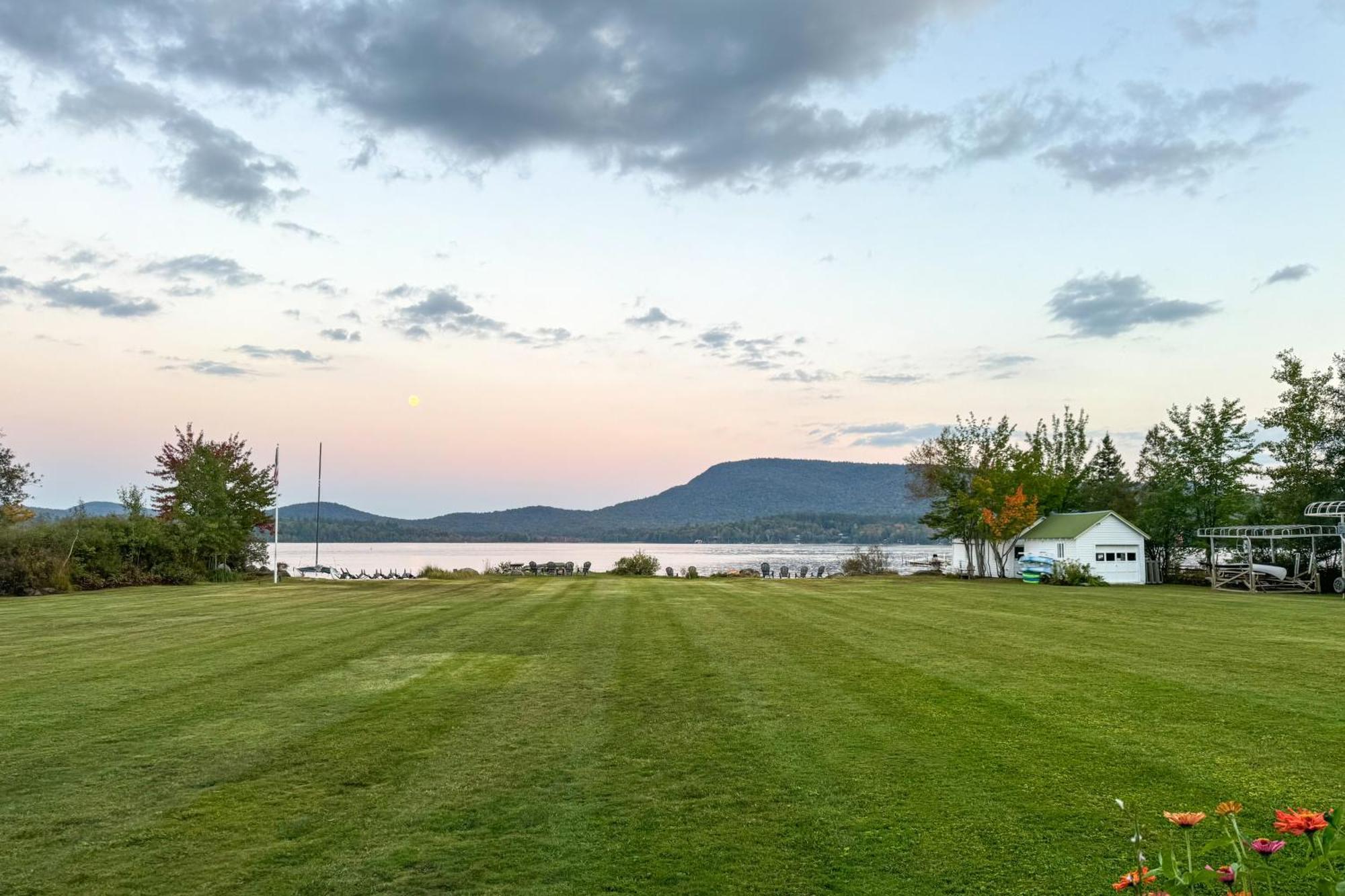 Lake Pleasant Cabin On 3 Acres With Kayaks And Beach! Экстерьер фото